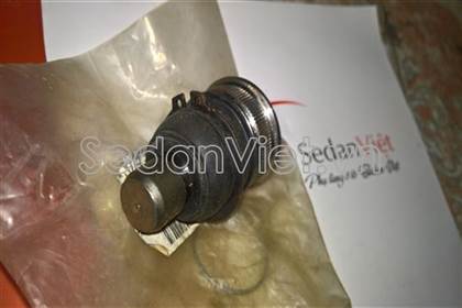 Rotuyn trụ đứng 40160EN001