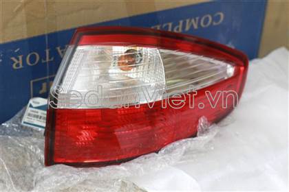 Đèn hậu D6BB13404CB