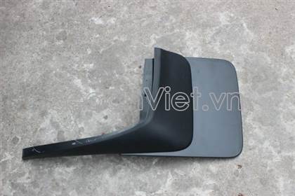 Chắn bùn bánh xe UC2E51880