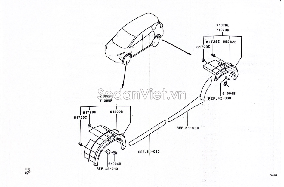 Ốp phồng tai xe sau 7407A591