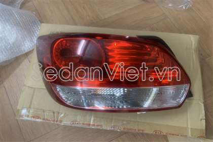 Đèn hậu 92401H7000