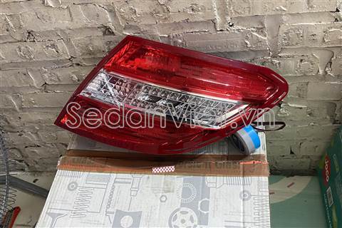 Đèn hậu AMG A2049068802