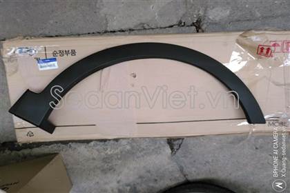 Viền chắn bùn tai xe 877122W000CA