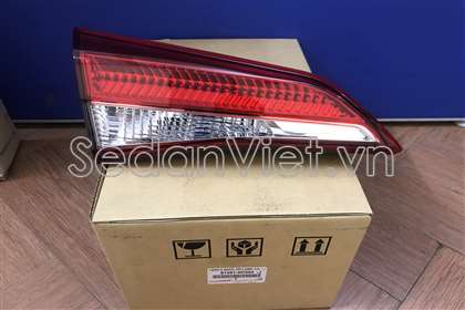 Đèn hậu không led 815910D500