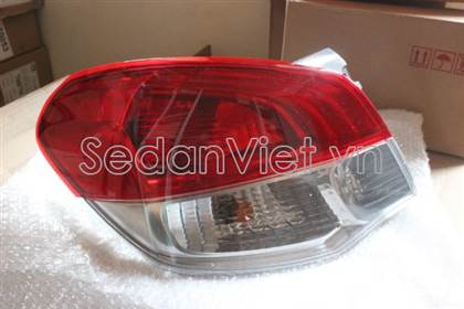 Đèn hậu 8330A851