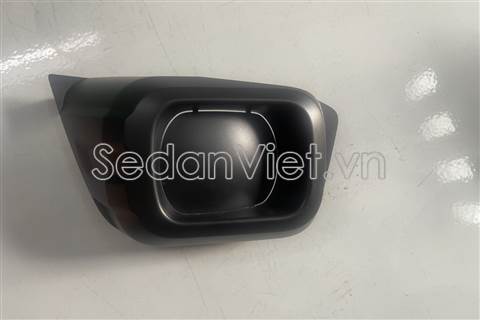 Ốp đèn gầm JB3Z15266A