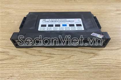 Hộp điều khiển thân xe BCM 13504450