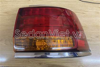 Đèn hậu ngoài xi nhan vàng 8155160850